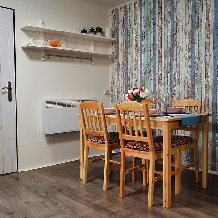 Ubytovani U Jesterky Appartement Jaroslavice  Buitenkant foto